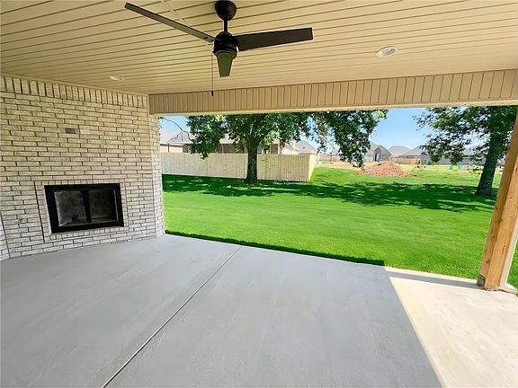 4th image of 1351 Greyback Ln