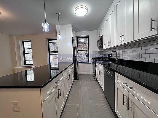 5th image of 105 Pinehurst Ave APT 45