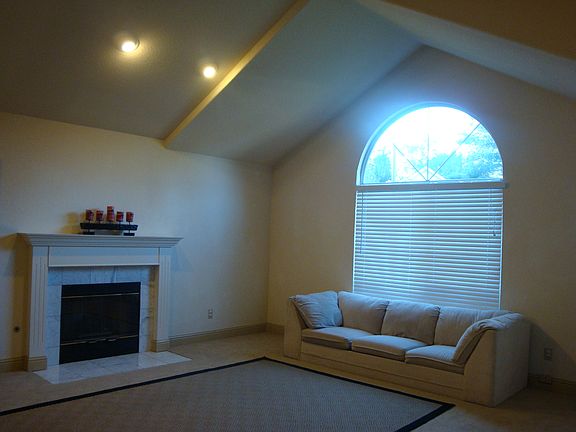 5th image of 6310 Thresher Ct