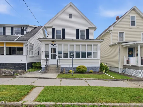 612 W 16th St, Tyrone, PA 16686