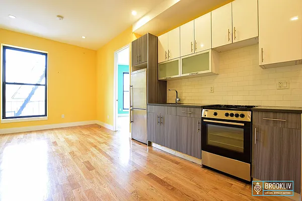 Rented by null | media 17