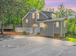 6N772 Tuscola Ave, Saint Charles, IL 60174