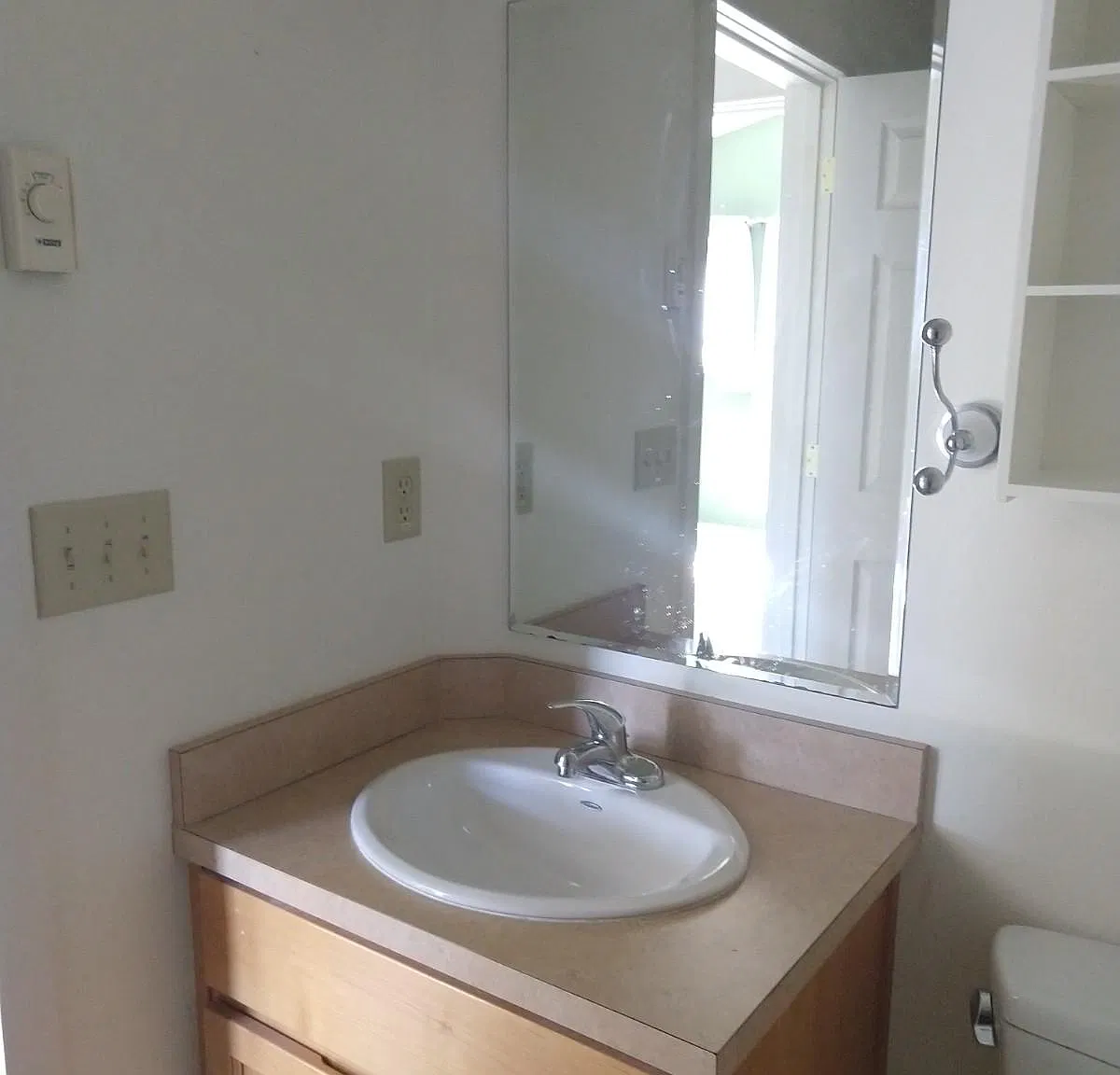 3 bed, 2.5 bath, 1688 sqft, $2,500 — Photo 2