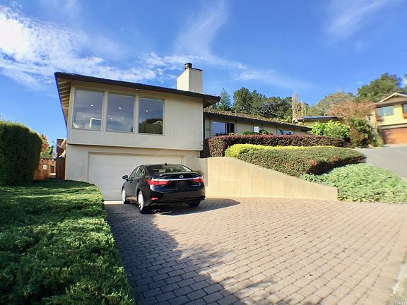 2nd image of 373 Eliseo Dr
