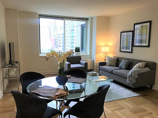 Rented by Windsor Property Management | media 28