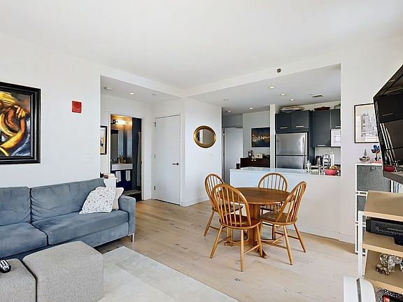 3rd image of 45-40 Pearson St #12A