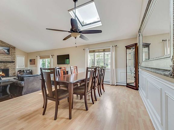 5th image of 17 Marlin Dr