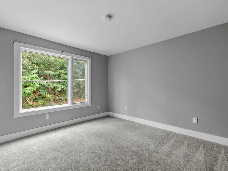 101 Brosville St — Photo 32