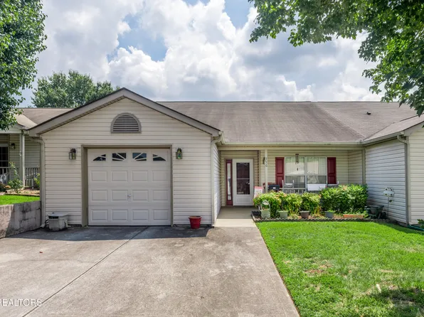 556 Ravenwood Dr, Maryville, TN 37801