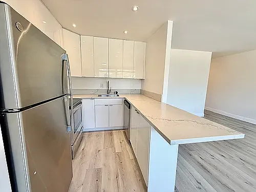 Madison Apartments — Photo 28