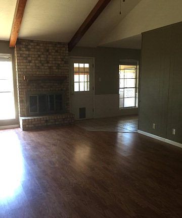 3rd image of 1405 Christy Ave