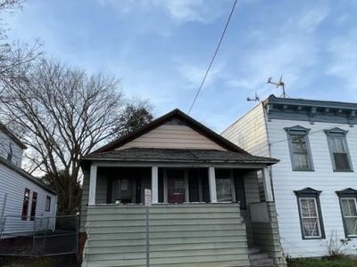 4 Division St, Cohoes, NY, 12047
