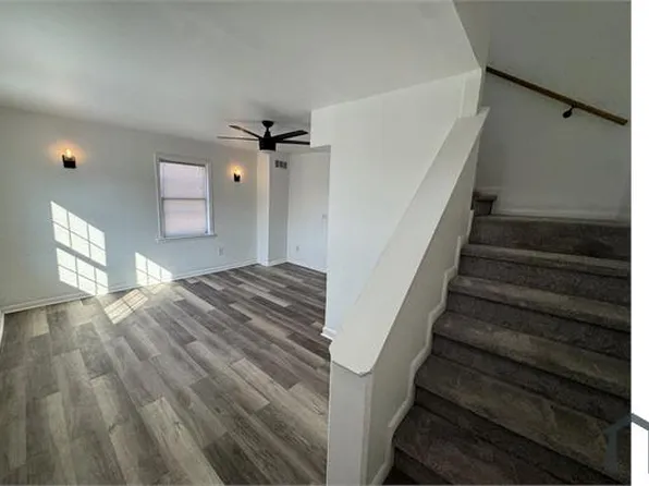 800 Stoll St, Baltimore, MD 21225