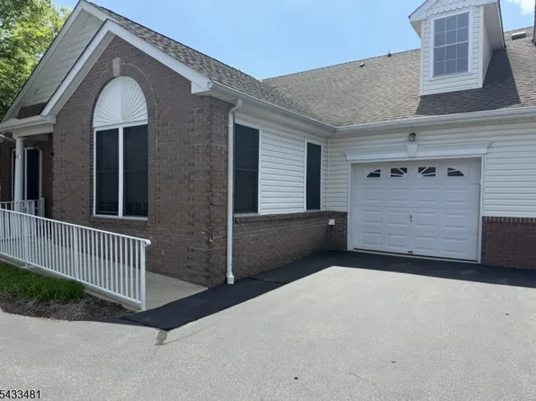 21 Samson Dr, Raritan Twp., NJ 08822