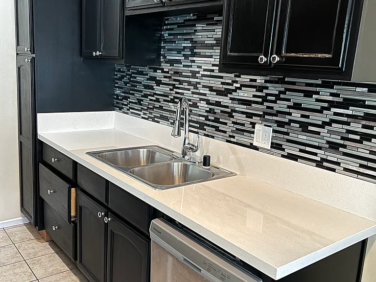555 Hazel LLC — Photo 16