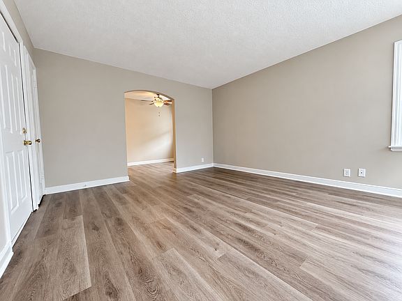 4th image of 833 Randolph Ave APT 3