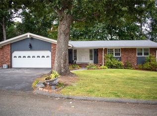 149 Cumberland Rd, Warwick, RI 02886