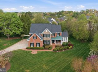 1220 Admiral Zumwalt Ln, Herndon, VA 20170