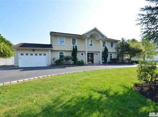 226 Cedrus Ave, East Northport, NY 11731