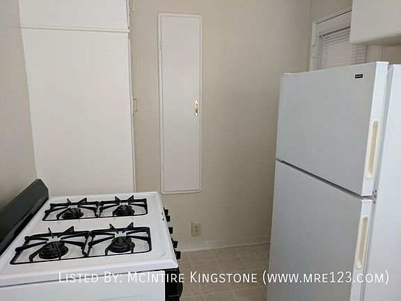 4th image of 222 S Oakland Ave APT D