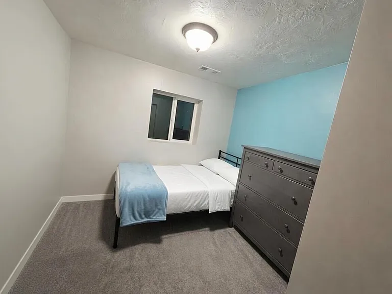1561 W Ponderosa Ln — Photo 27
