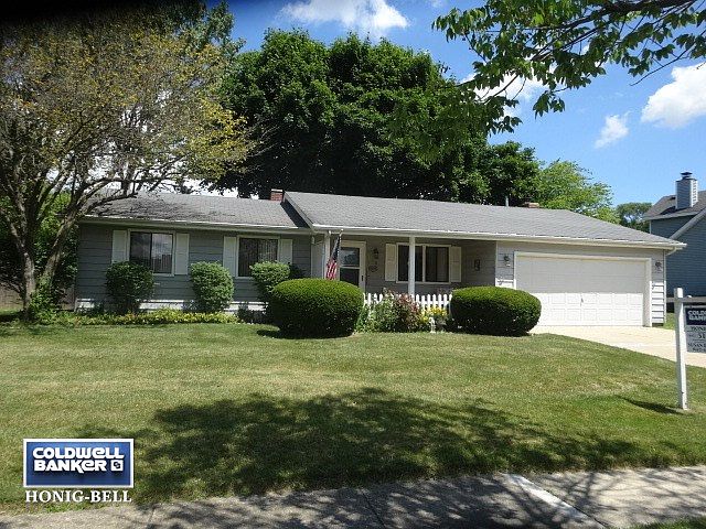1st image of 704 Windsor Dr