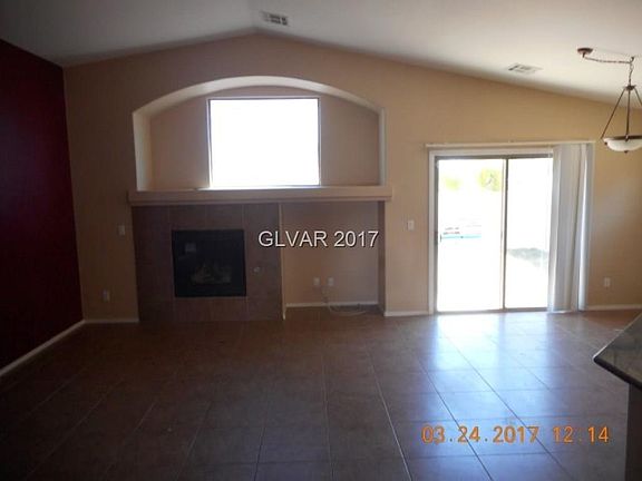 3rd image of 5908 Felicia Ct
