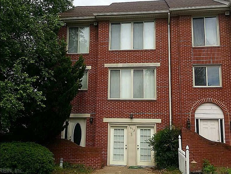 2nd image of 1613 River Creek Dr