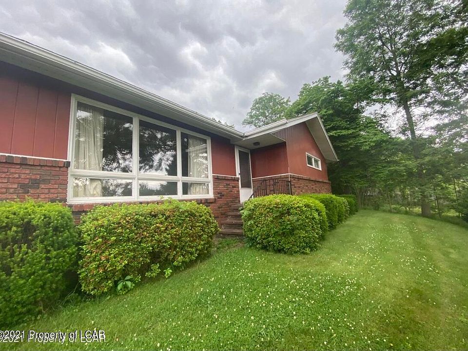407 E Poplar St, Nanticoke, PA 18634 MLS 214973 Zillow