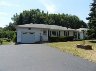 215 Brookdale Park, Rochester, NY 14609