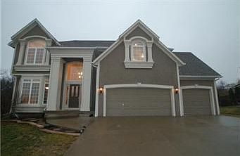 1st image of 5747 NE Timber Hills Dr