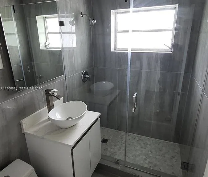 821 NE 6th St #1 — Photo 12
