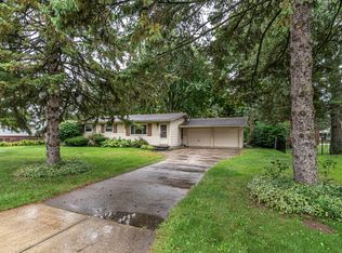31817 Norfolk St, Livonia, MI 48152