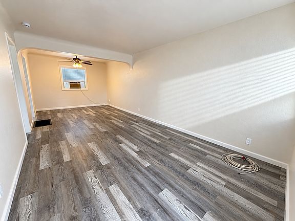 2nd image of 811 Ohio Ave APT 3
