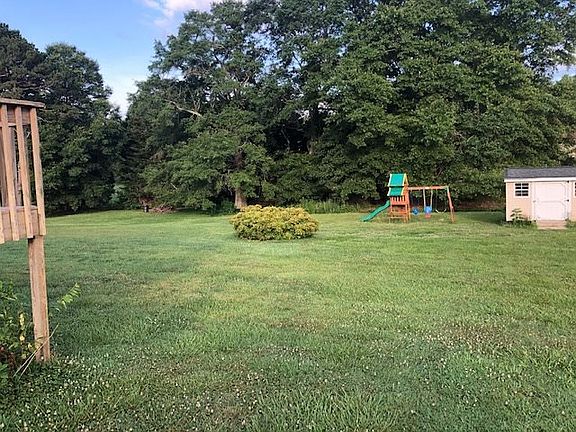 5th image of 114 Taft Dr