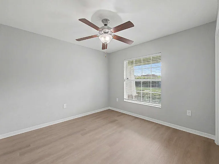 7918 Chestnut View Dr — Photo 19