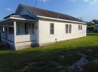 101 Lattimer St, Reedy, WV 25270