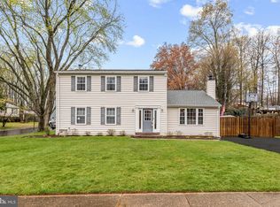 9757 Turnbuckle Dr, Burke, VA 22015