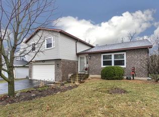 237 S Park Place Dr, Bartlett, IL 60103