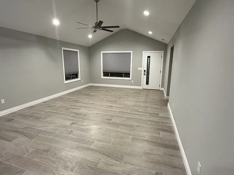 306 Forest St — Photo 2