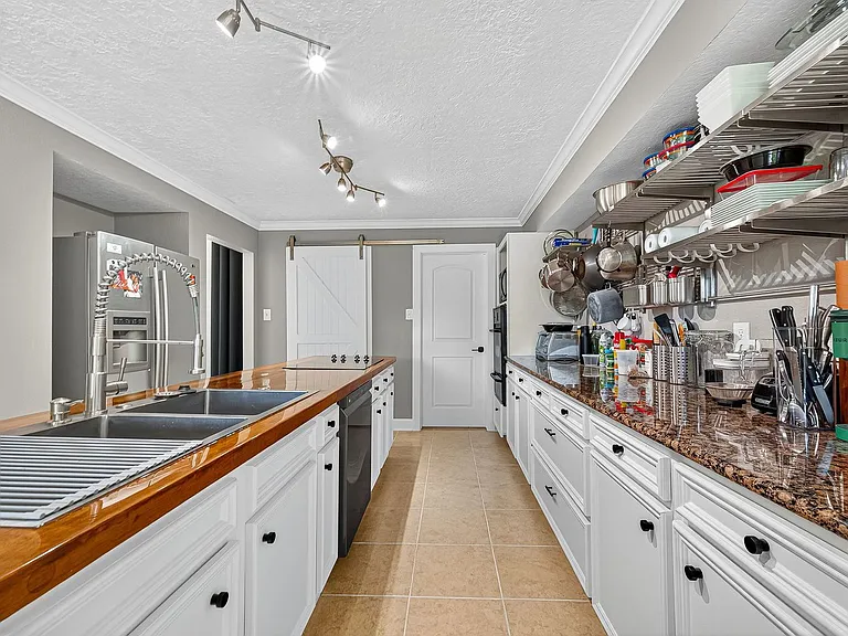 5815 Green Terrace Ln — Photo 20