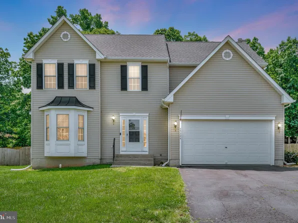 35326 Gosling Ln, Locust Grove, VA 22508