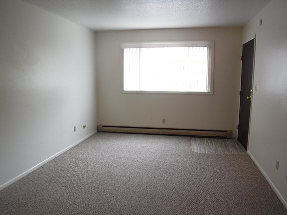 2nd image of 514 Rollins St APT 2