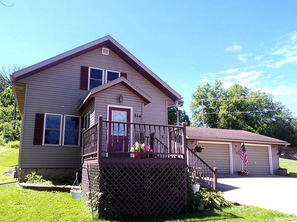 1st image of 314 E 6TH STREET
