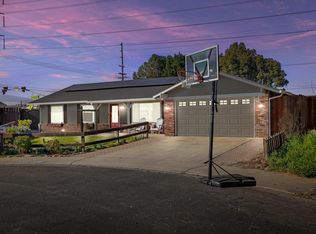 2409 Venus Dr, Ceres, CA 95307