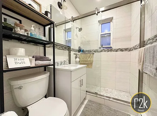 Rented by Realty 2000 Corp | media 14