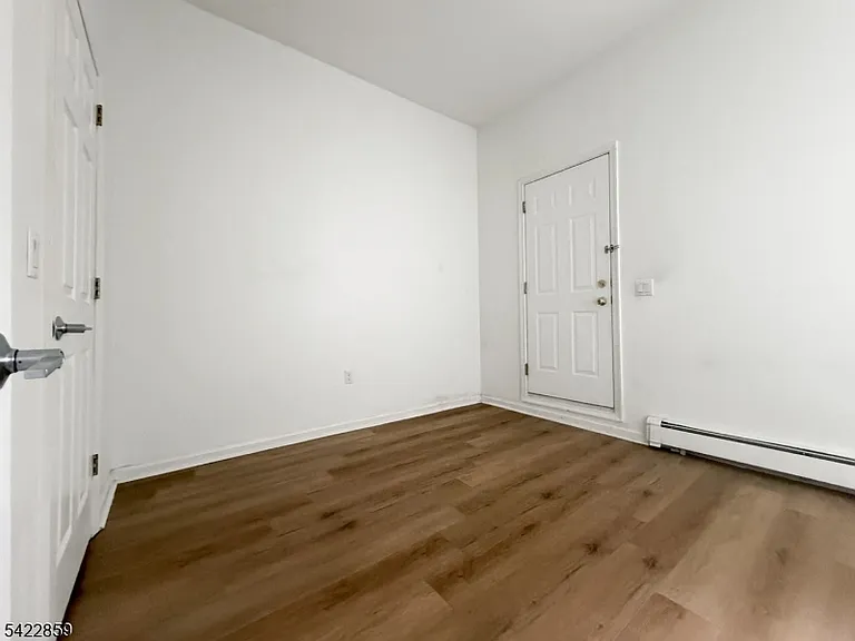 403 S Main St #201 — Photo 7