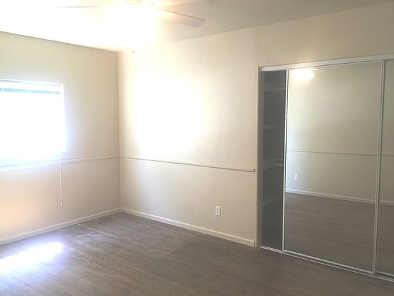 Bedroom w/ Large Closet