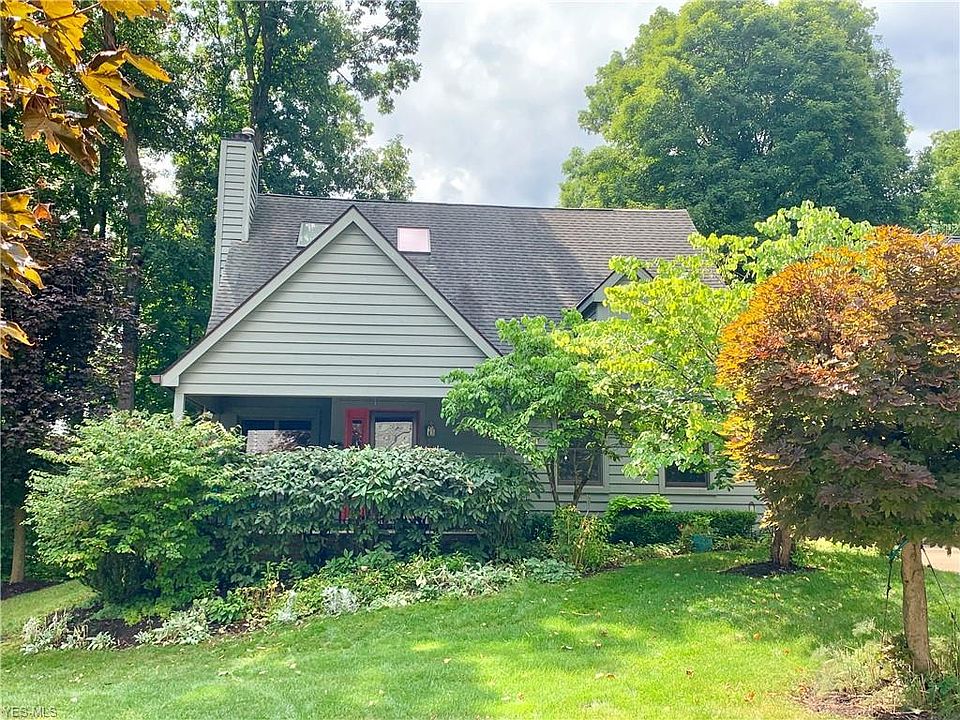 1st image of 9102 Woodcrest Dr