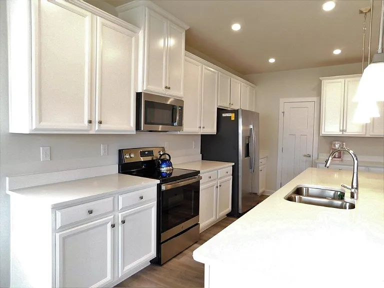 37323 Kestrel Way — Photo 5
